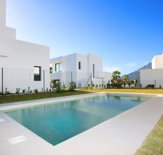 Villa independiente R4568716