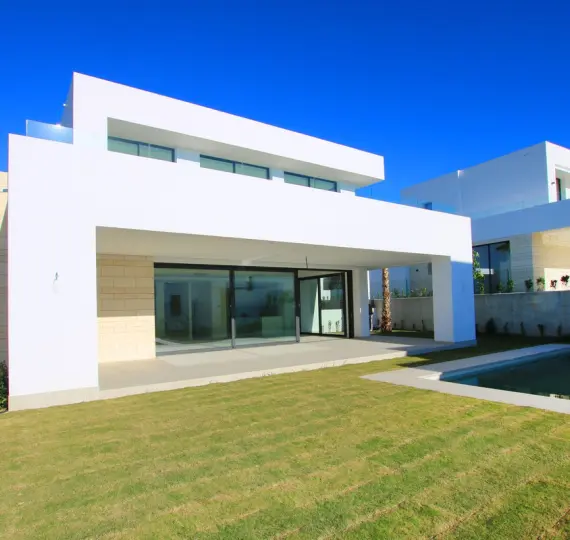 Villa independiente R4568716