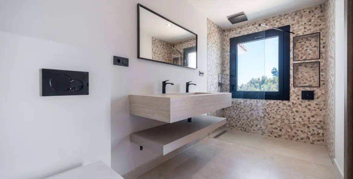 Продажа  отдельно стоящей виллы в La Cala de Mijas 14