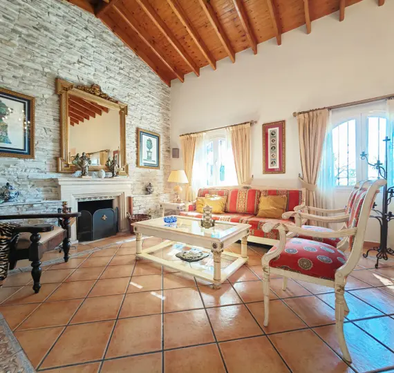 Продажа  отдельно стоящей виллы в Marbesa