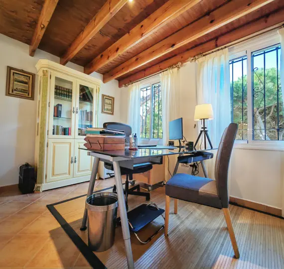 Продажа  отдельно стоящей виллы в Marbesa