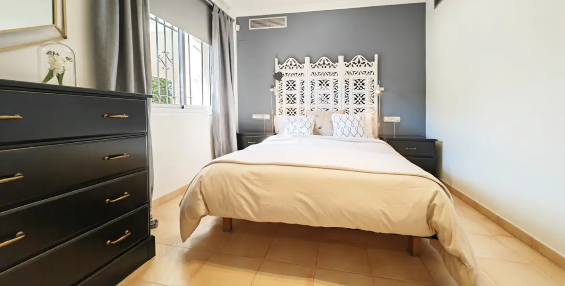 Продажа  отдельно стоящей виллы в Marbesa 16