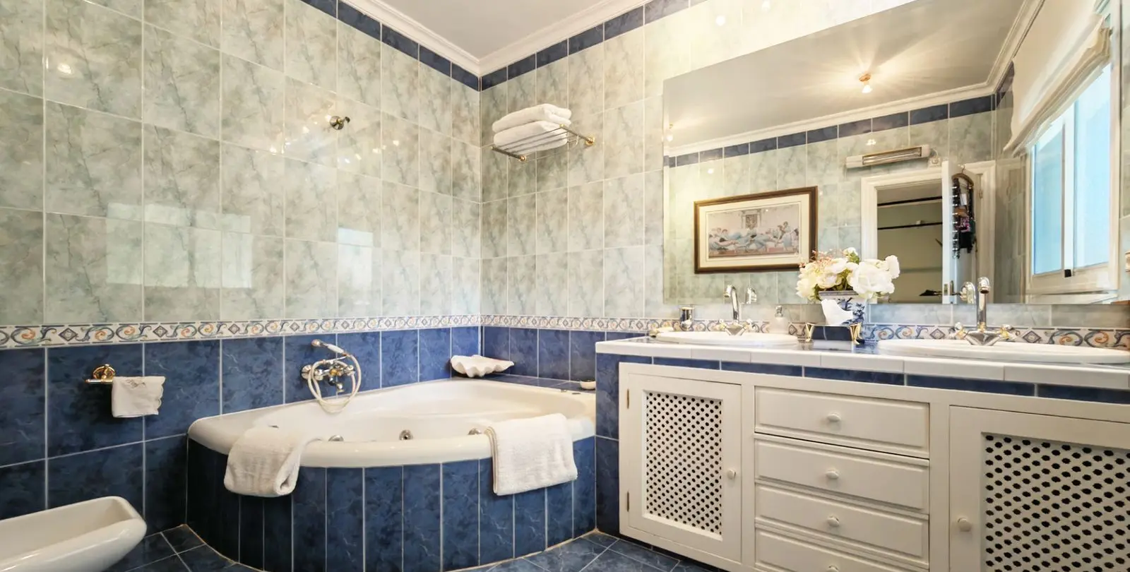 Sale of detached villa in Marbesa 18