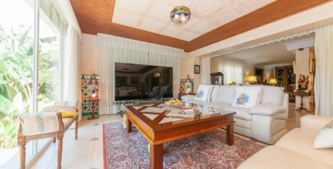 Продажа дома на две семьи в Puerto de Cabopino 11