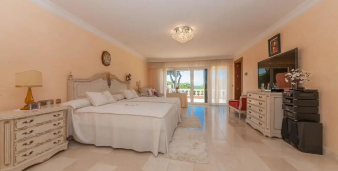 Продажа дома на две семьи в Puerto de Cabopino 20