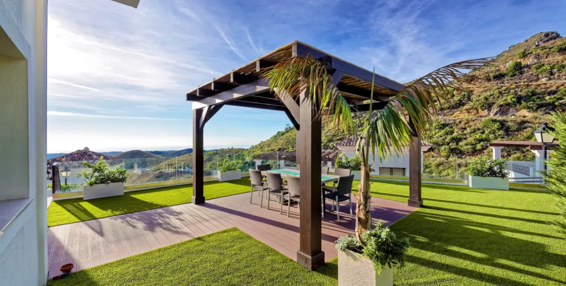 Продажа  отдельно стоящей виллы в Benahavís (район Benahavís) 2