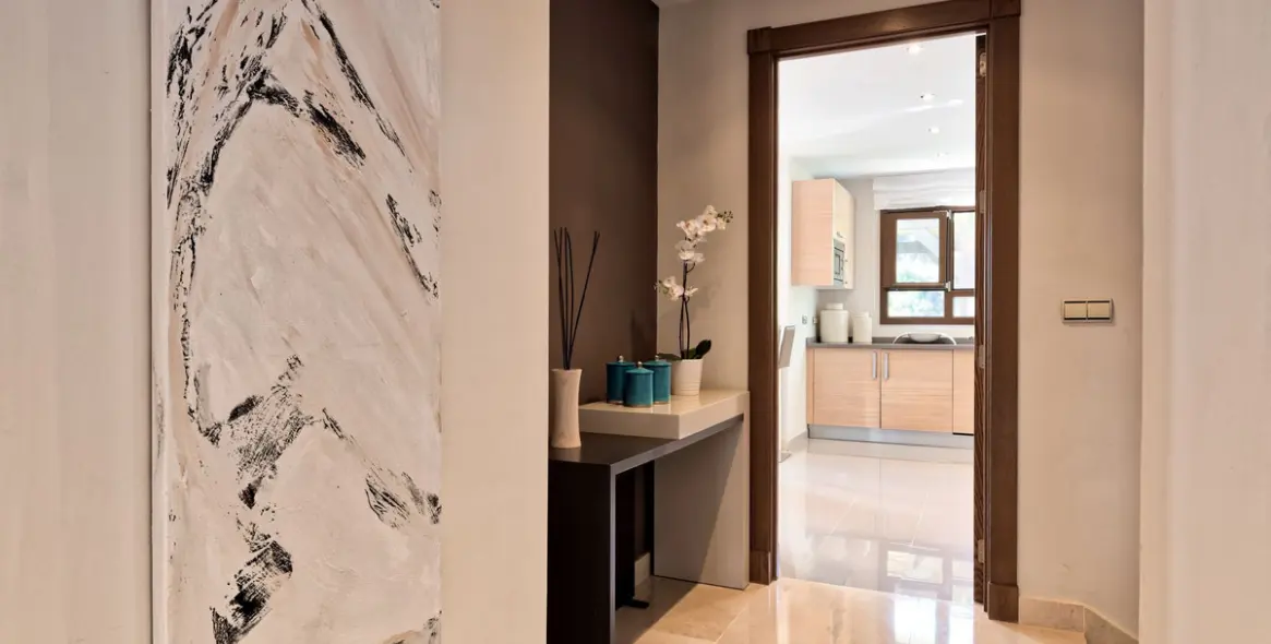 Продажа  отдельно стоящей виллы в Benahavís (район Benahavís) 12