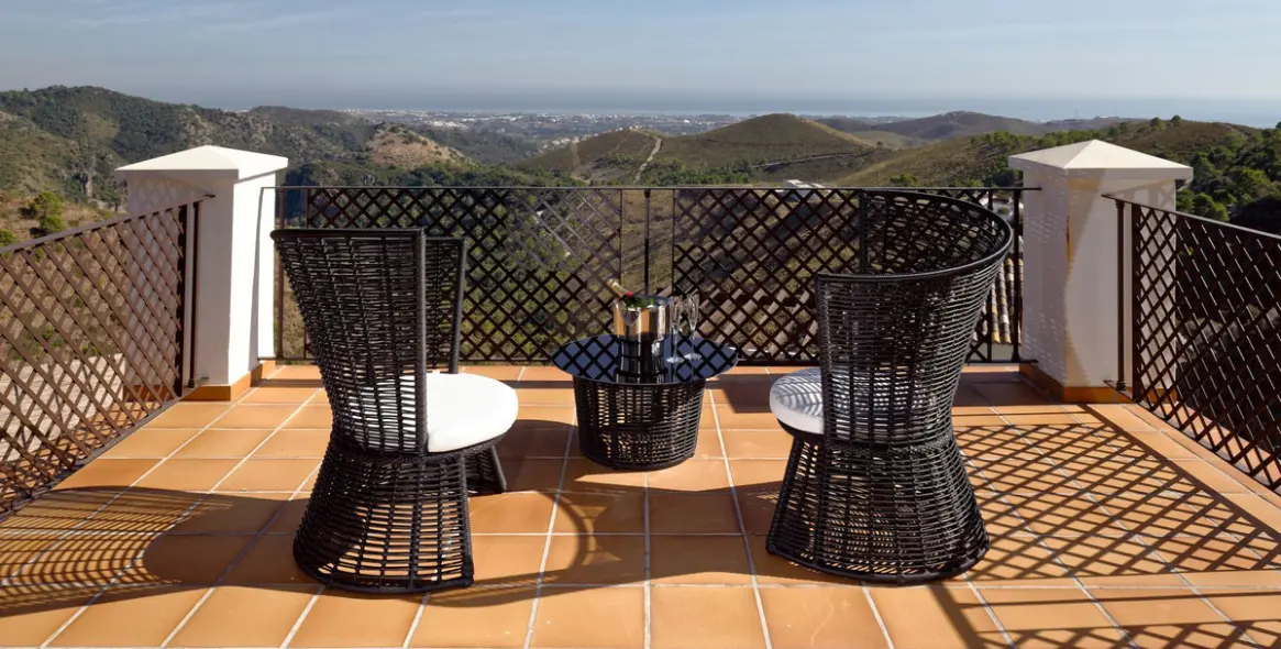 Продажа  отдельно стоящей виллы в Benahavís (район Benahavís) 15