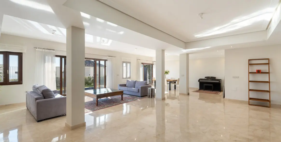 Venta de villa independiente en Benahavís 40