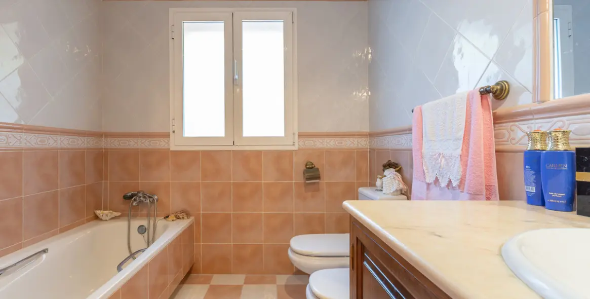 Продажа  отдельно стоящей виллы в Marbella 21