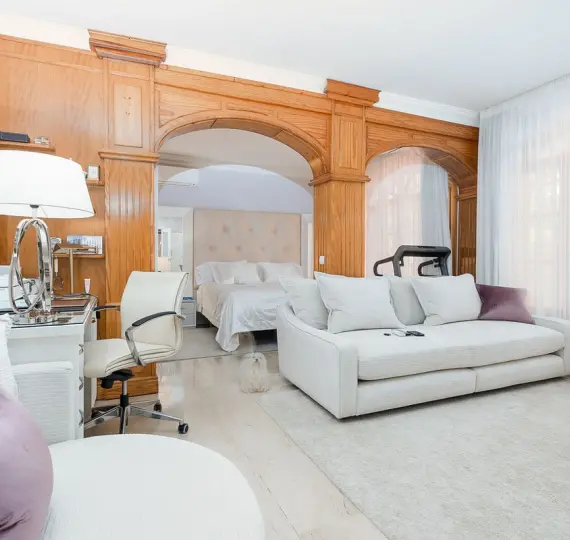 Продажа  отдельно стоящей виллы в Marbella