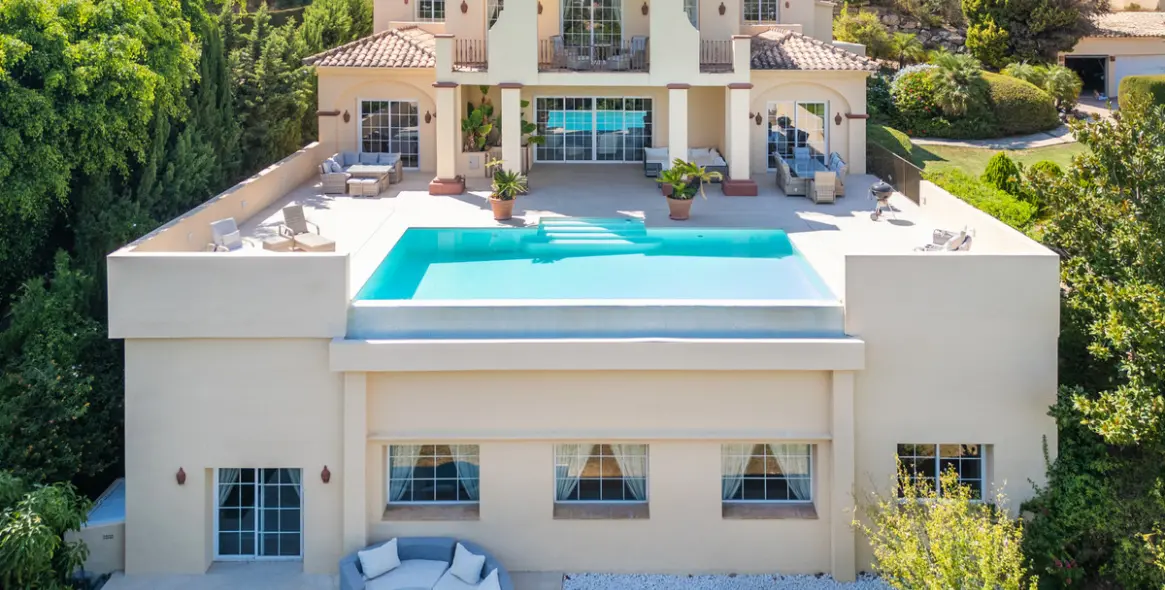 Venta de villa independiente en Benahavís 3