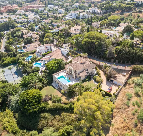 Villa independiente R5132662