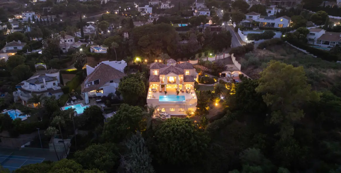 Venta de villa independiente en Benahavís 10