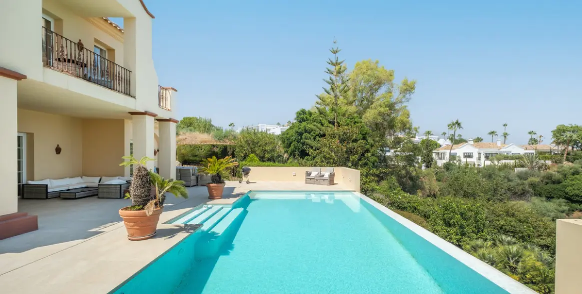 Venta de villa independiente en Benahavís 14