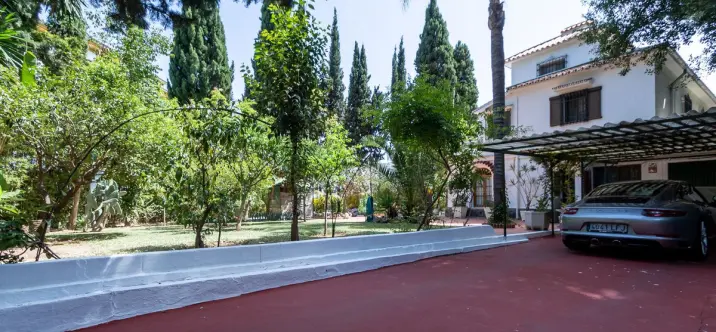 Продажа  отдельно стоящей виллы в Marbella 2