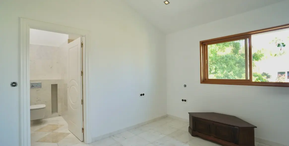 Venta de villa independiente en Benahavís (distrito Benahavís) 12