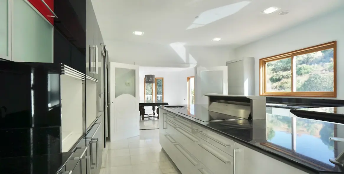 Venta de villa independiente en Benahavís (distrito Benahavís) 13