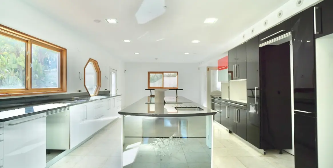 Venta de villa independiente en Benahavís (distrito Benahavís) 14