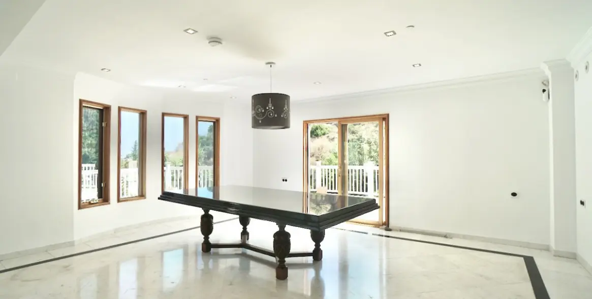 Sale of detached villa in Benahavís 22