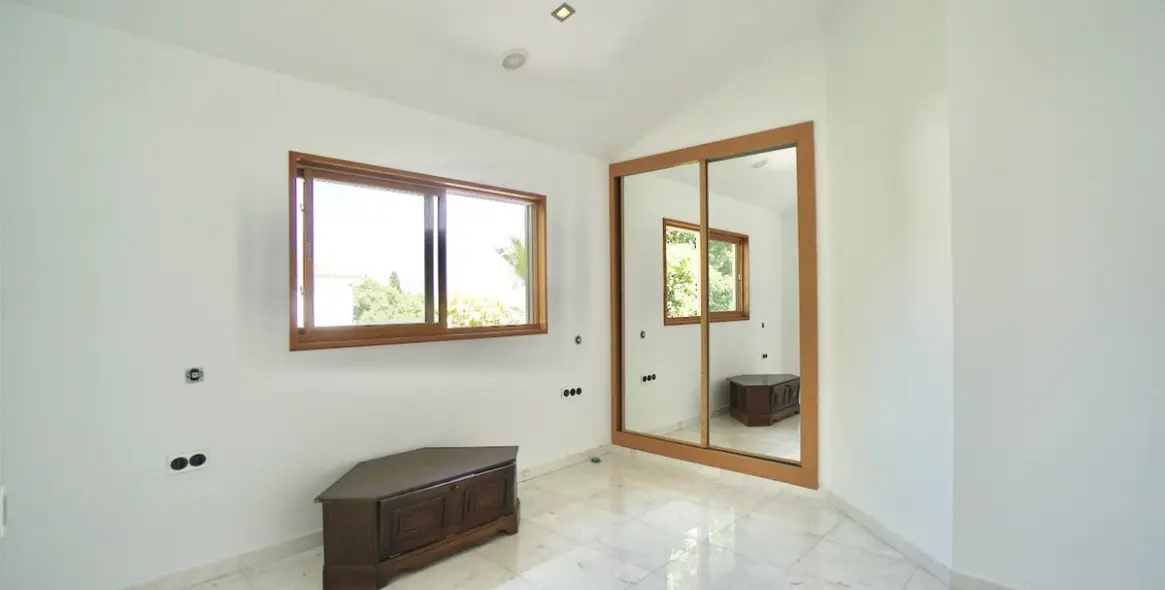 Sale of detached villa in Benahavís 39