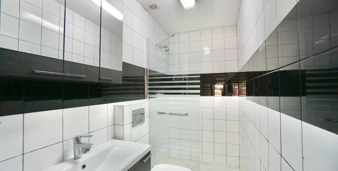Sale of detached villa in Benahavís 43