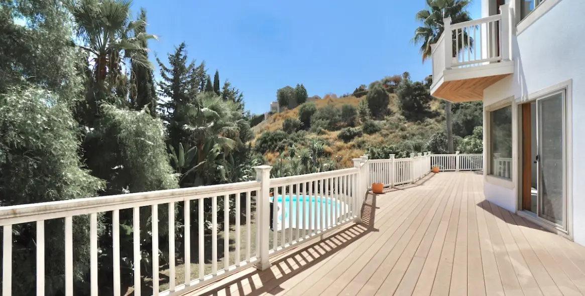 Sale of detached villa in Benahavís 46