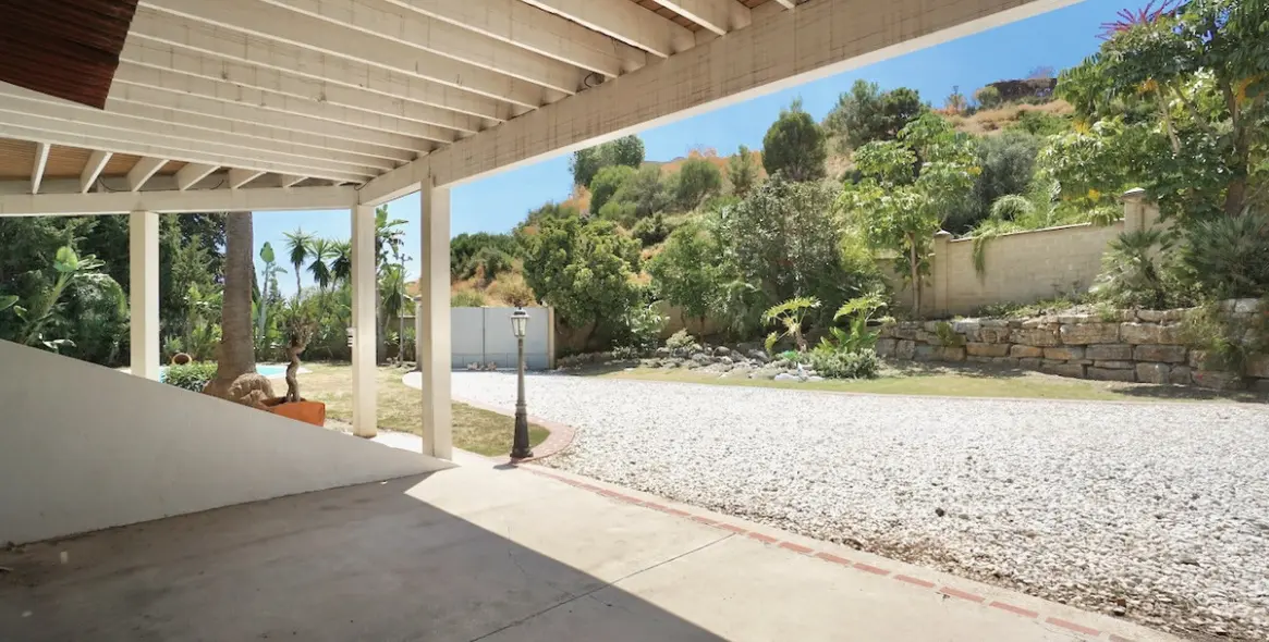 Sale of detached villa in Benahavís 54