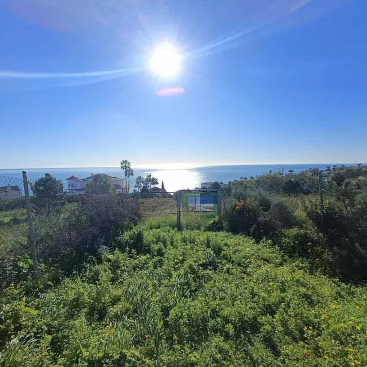 Sale of residential plot in Manilva