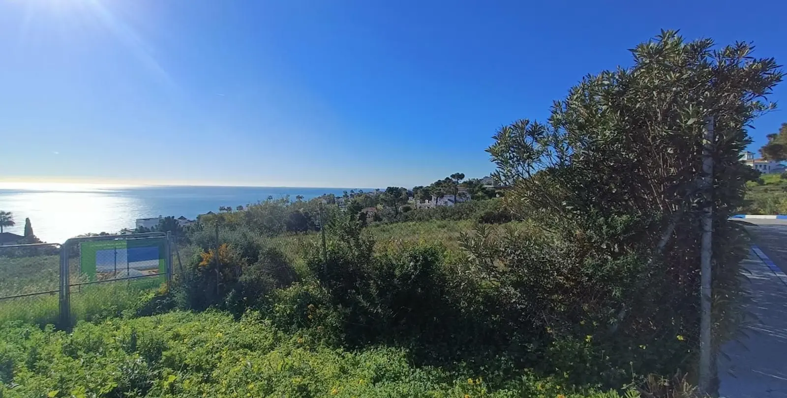 Sale of residential plot in Manilva 2