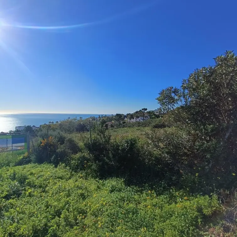 Sale of residential plot in Manilva