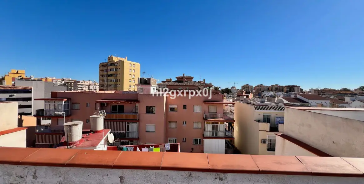 Sale of apartment complex in Las Lagunas 3