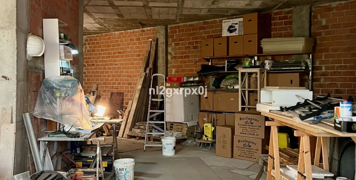 Sale of apartment complex in Las Lagunas 6