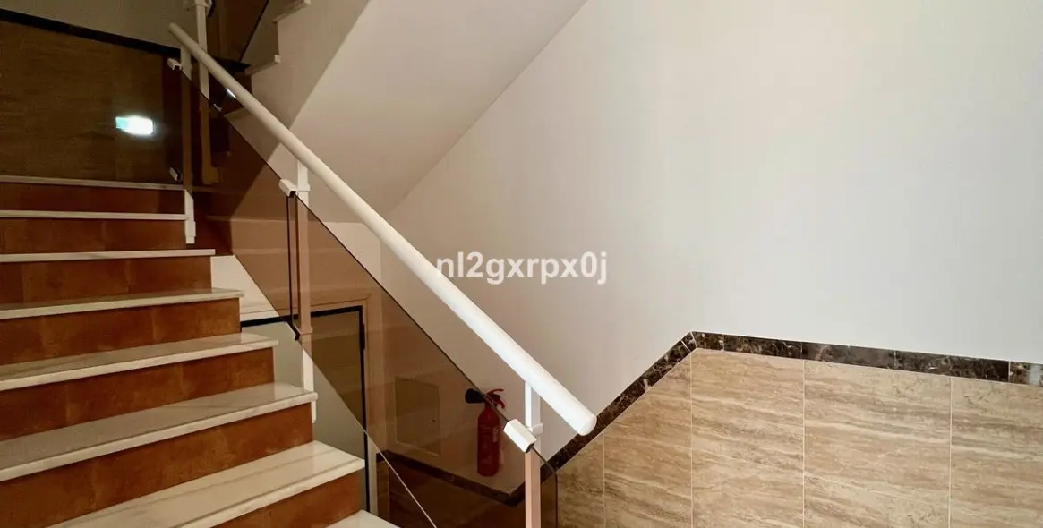 Sale of apartment complex in Las Lagunas 9