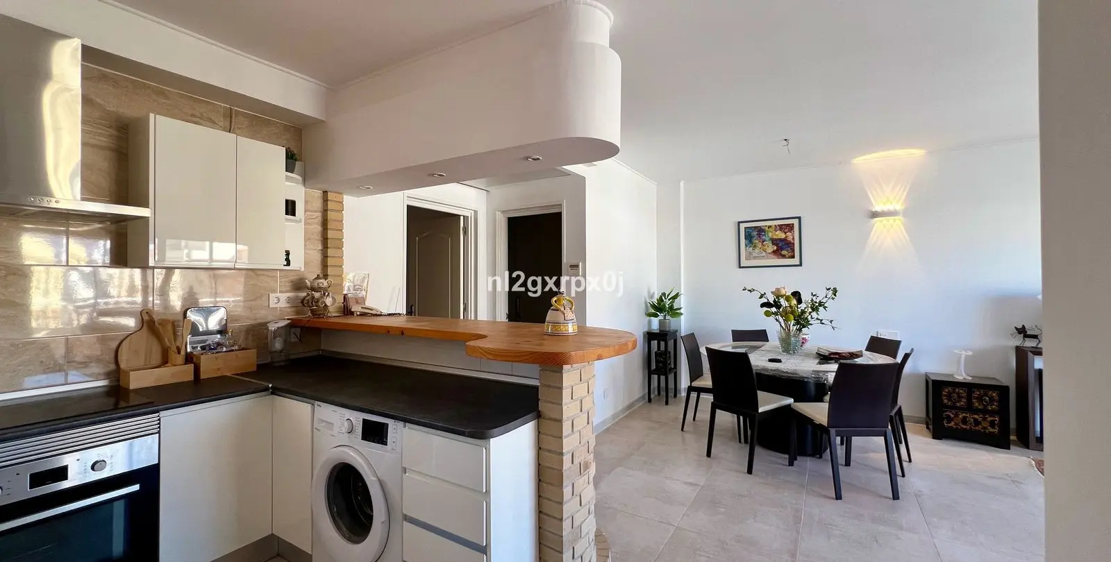 Продажа апартаментного комплекса в Las Lagunas 30