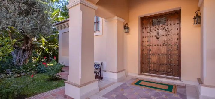 Detached villa R4447306 3