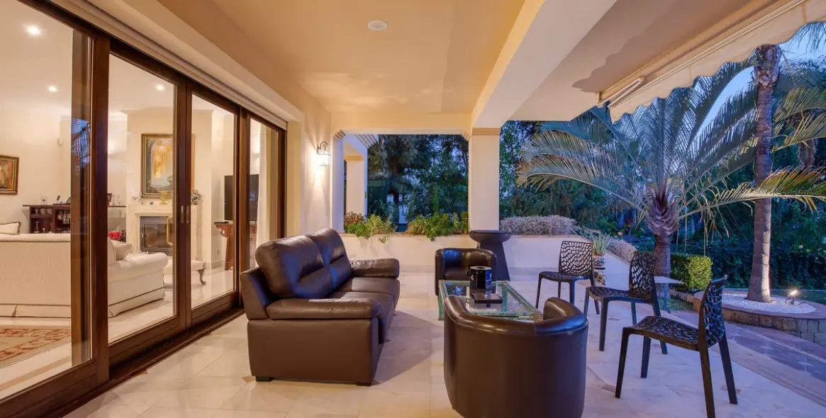 Продажа  отдельно стоящей виллы в Los Arqueros 43