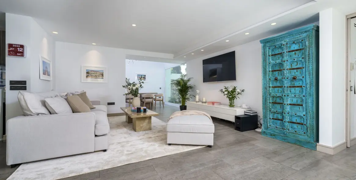 Venta de villa independiente en Nueva Andalucía 15