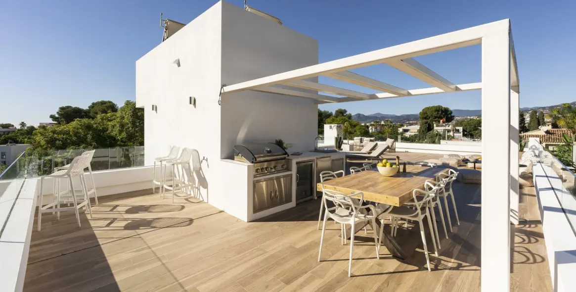 Venta de villa independiente en Nueva Andalucía 20