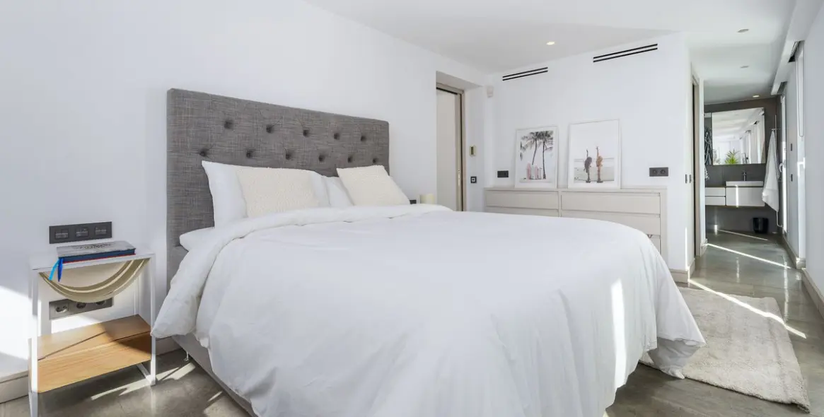 Venta de villa independiente en Nueva Andalucía 30