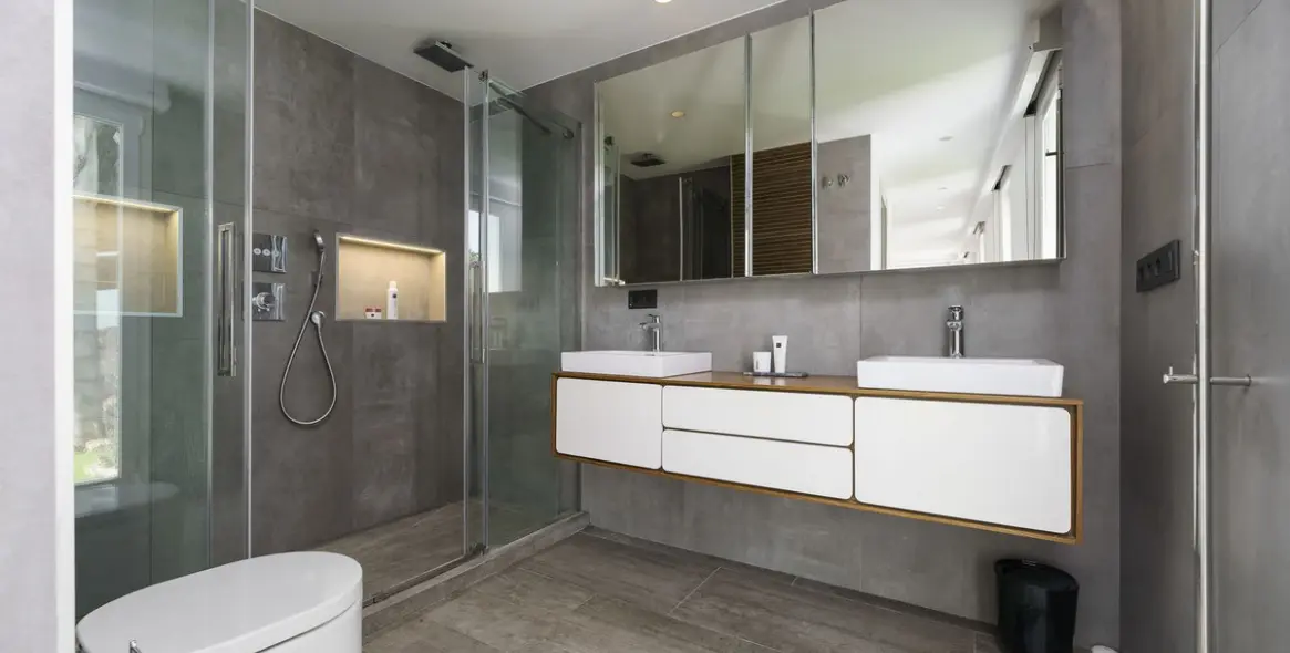 Venta de villa independiente en Nueva Andalucía 31