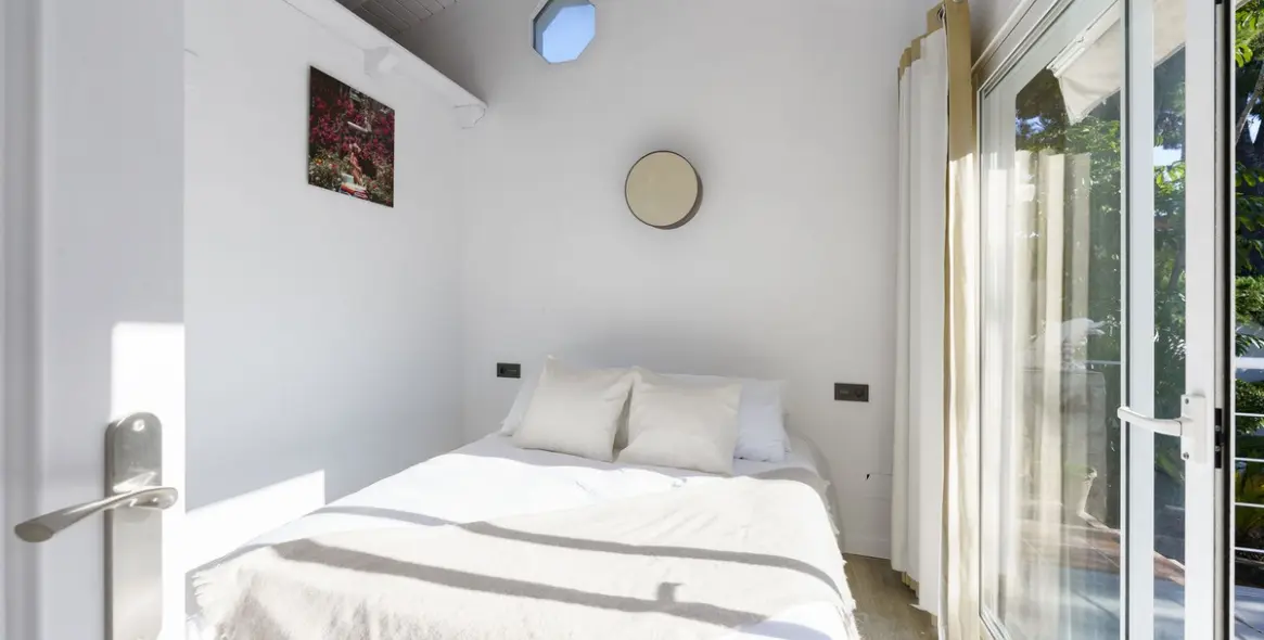 Venta de villa independiente en Nueva Andalucía 35