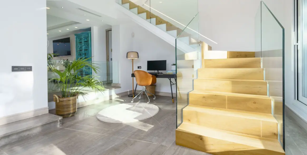 Venta de villa independiente en Nueva Andalucía 41