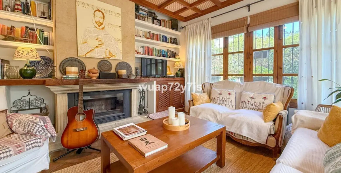 Продажа  отдельно стоящей виллы в Nagüeles 14