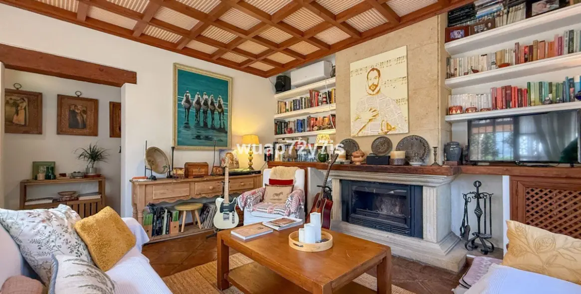 Продажа  отдельно стоящей виллы в Nagüeles 15