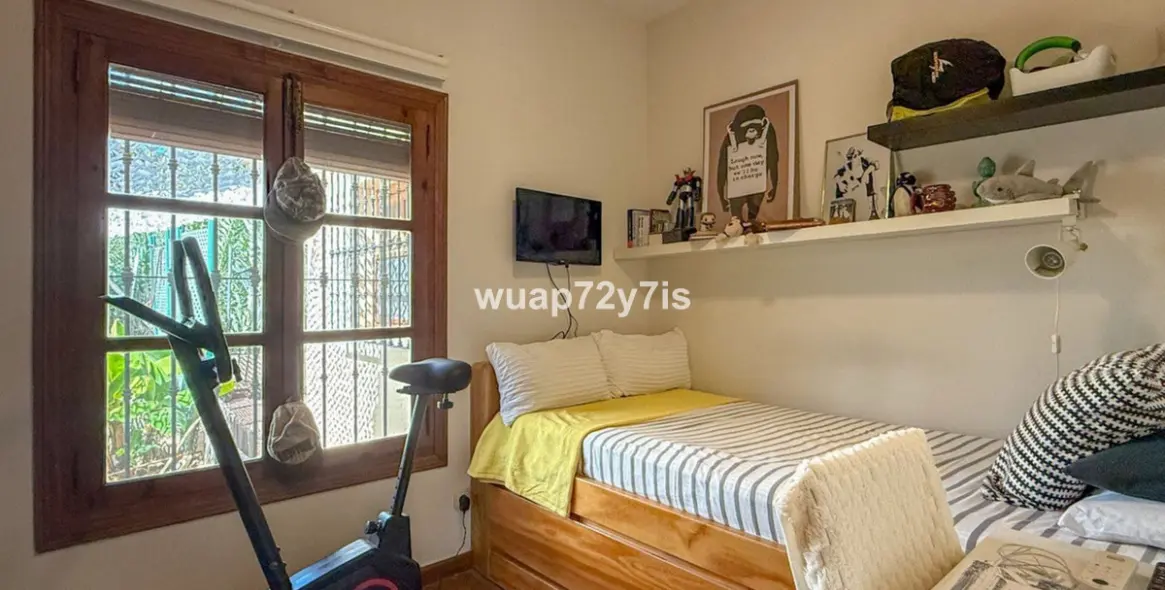 Продажа  отдельно стоящей виллы в Nagüeles 27