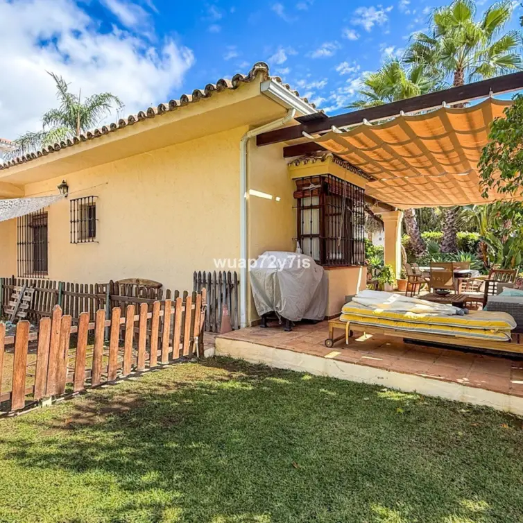Sale of detached villa in Nagüeles