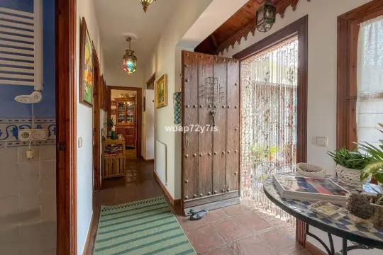 Image 7 thumb