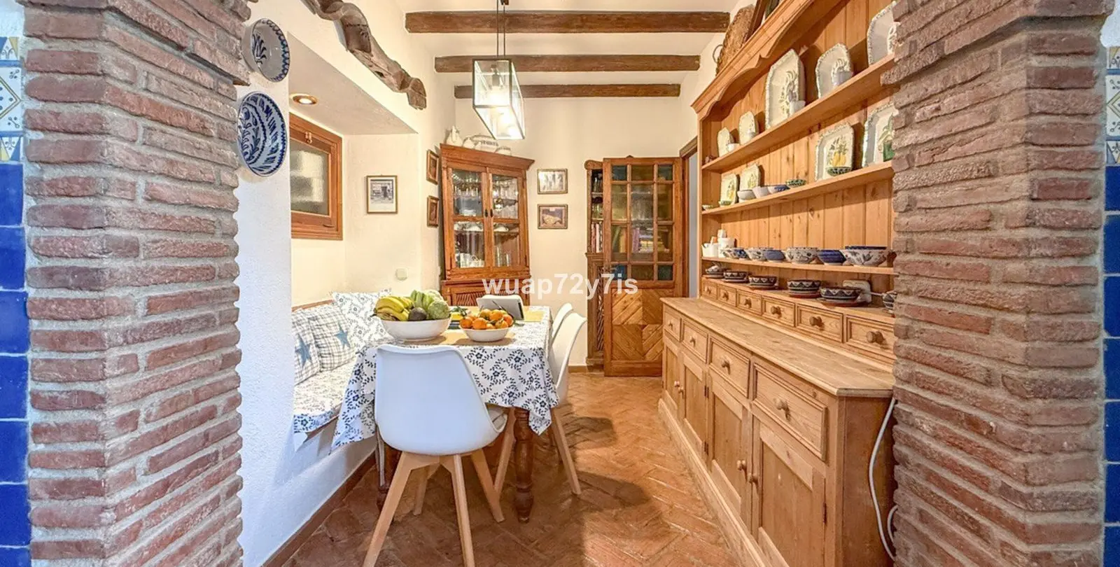 Sale of detached villa in Nagüeles 16
