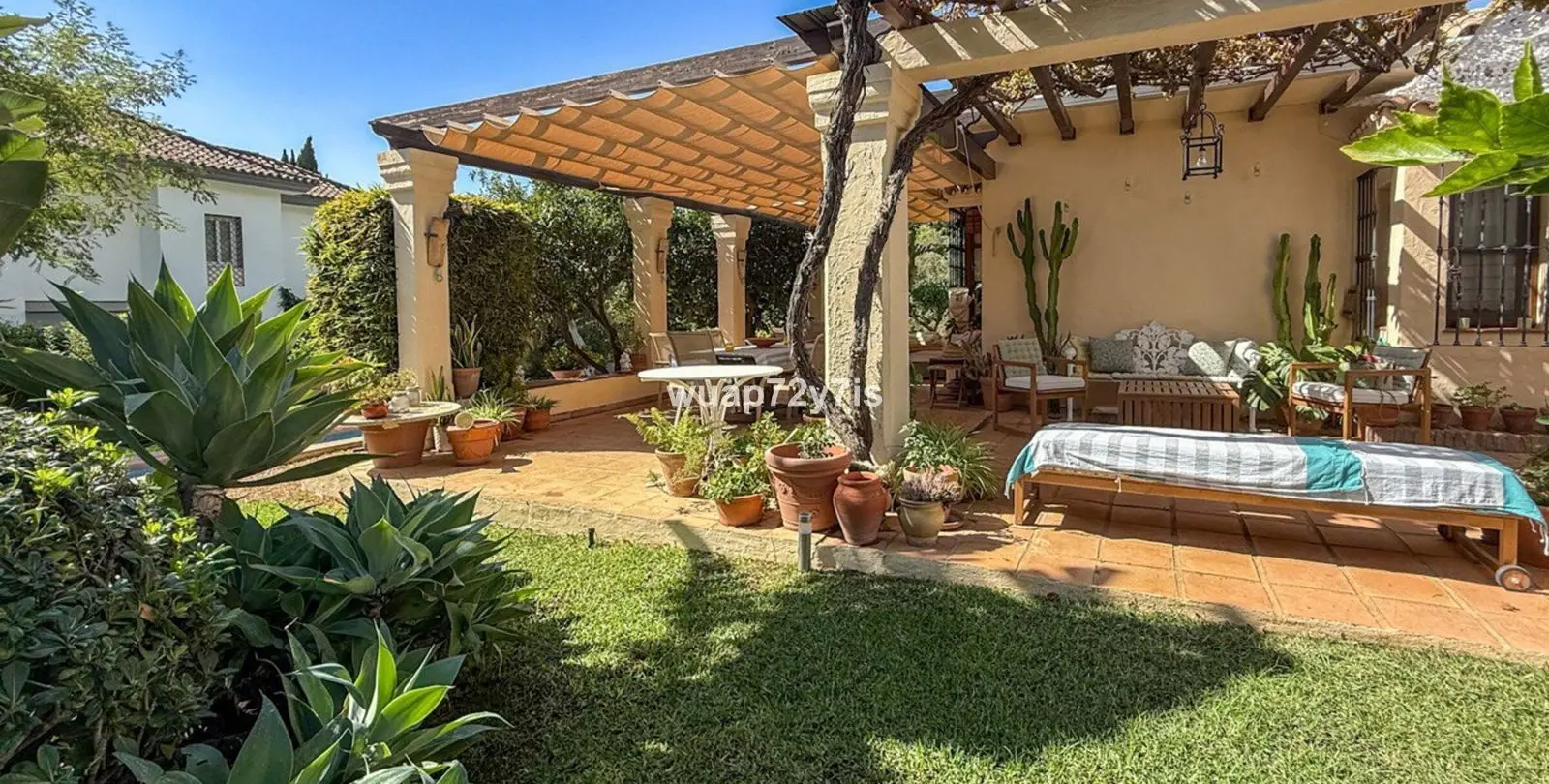 Sale of detached villa in Nagüeles 31